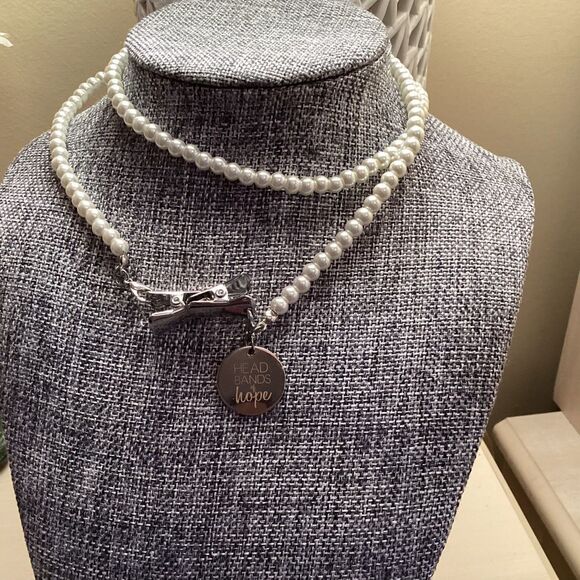 Headbands of Hope Brand White Faux Pearl Necklace Mask Clips - Picture 4 of 6